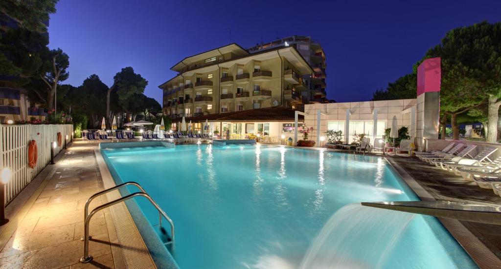 ליגננו סביאדורו Hotel Bristol מראה חיצוני תמונה
