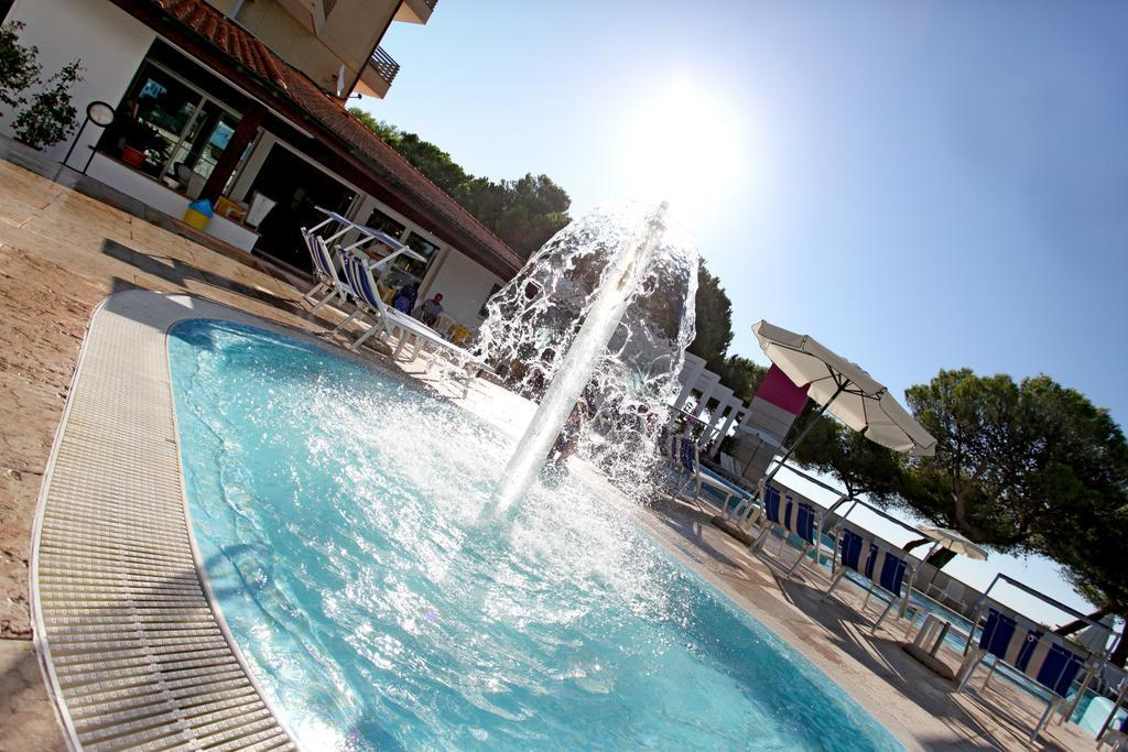 ליגננו סביאדורו Hotel Bristol מראה חיצוני תמונה