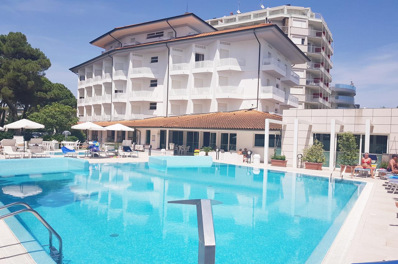 ליגננו סביאדורו Hotel Bristol מראה חיצוני תמונה