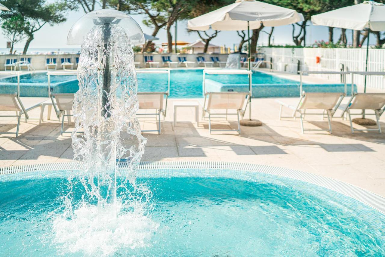 ליגננו סביאדורו Hotel Bristol מראה חיצוני תמונה