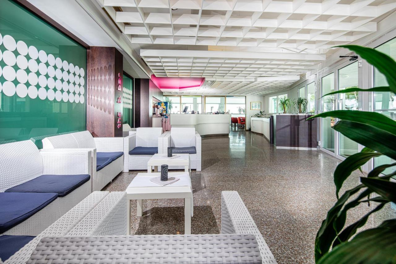ליגננו סביאדורו Hotel Bristol מראה חיצוני תמונה